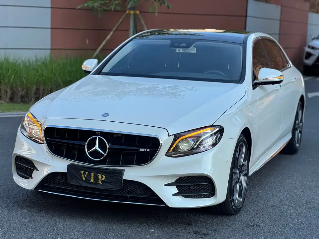 MERCEDES-BENZ E CLASS