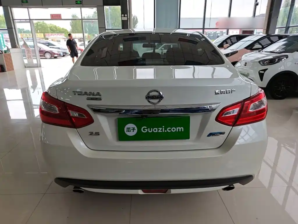 Nissan Teana — миниатюра 6