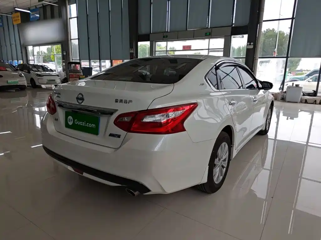 Nissan Teana — миниатюра 7