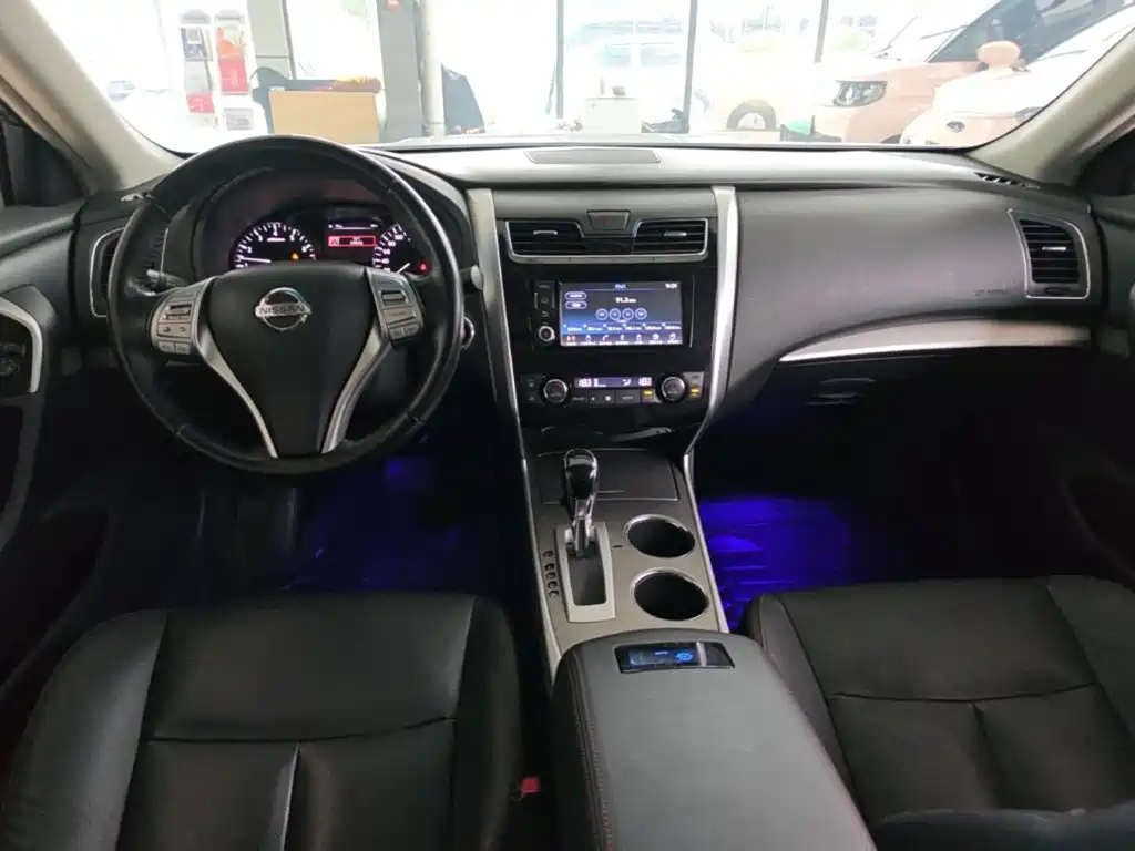 Nissan Teana — миниатюра 10