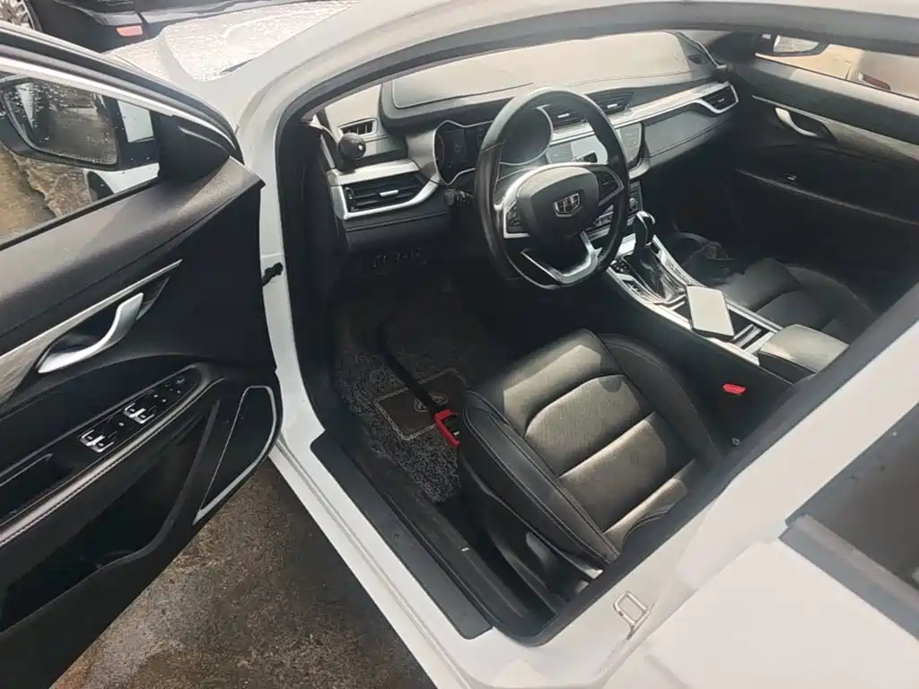Geely Emgrand — миниатюра 16