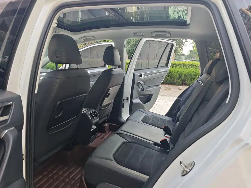 Volkswagen Golf · 2016 280TSI AT Flagship