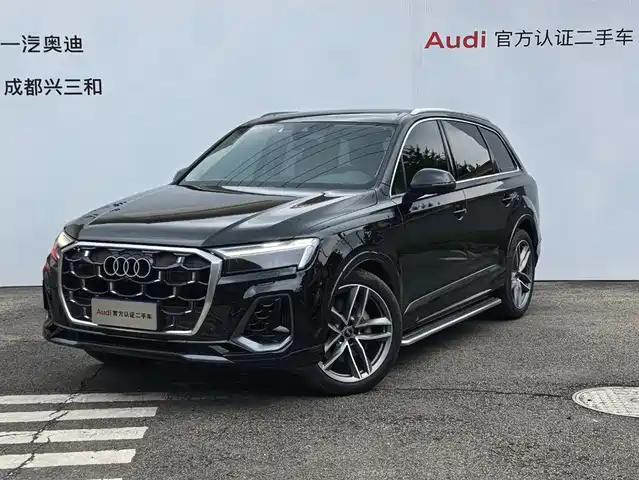 AUDI  Q7 2024