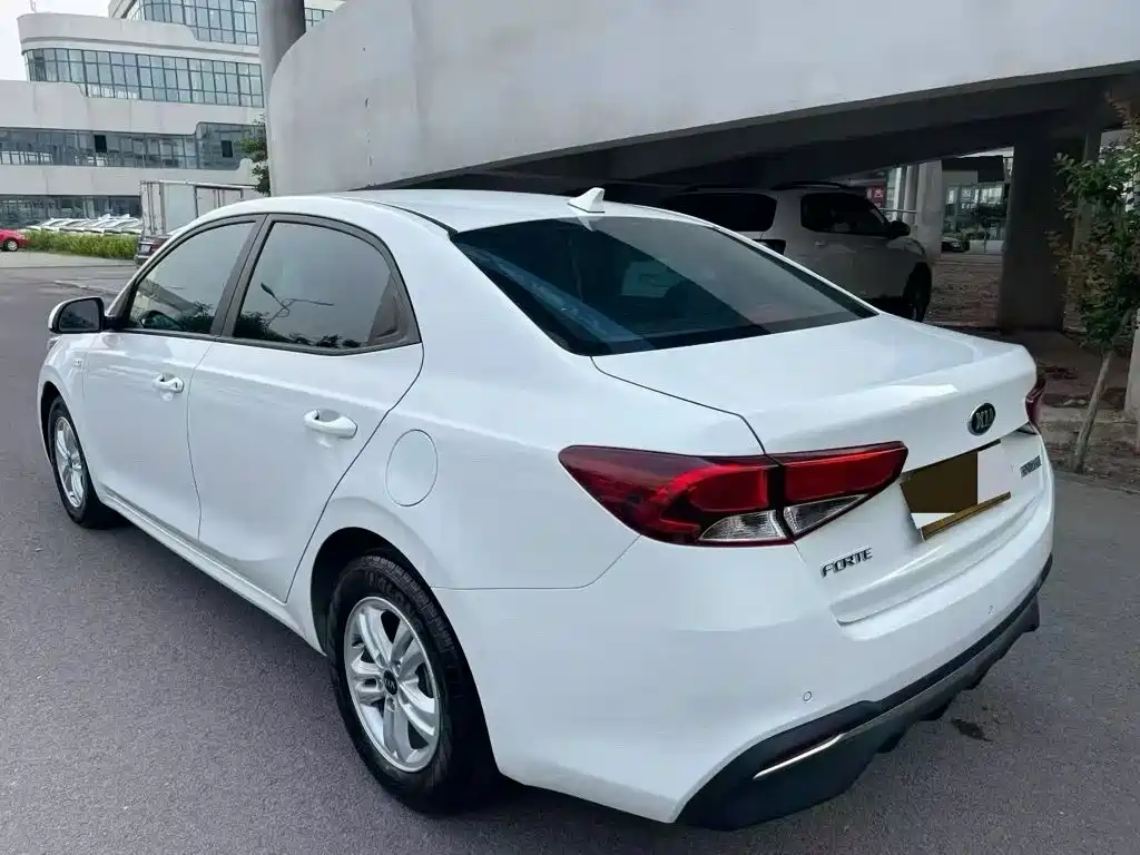 Kia Forte — миниатюра 4