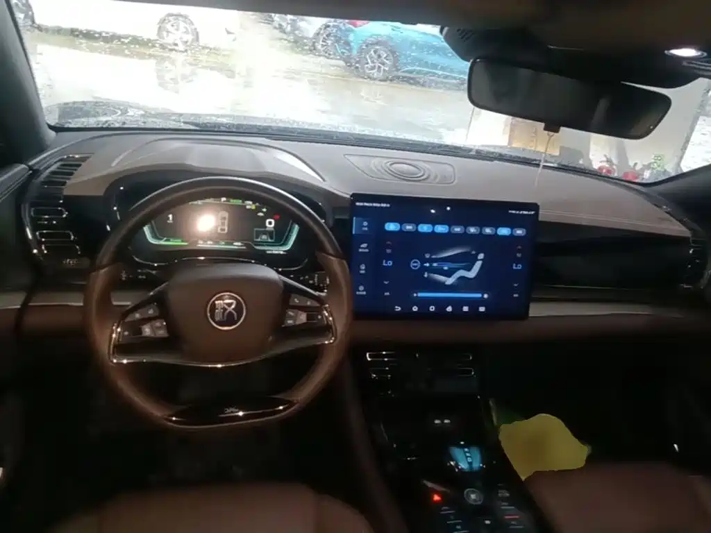 BYD Han — миниатюра 6