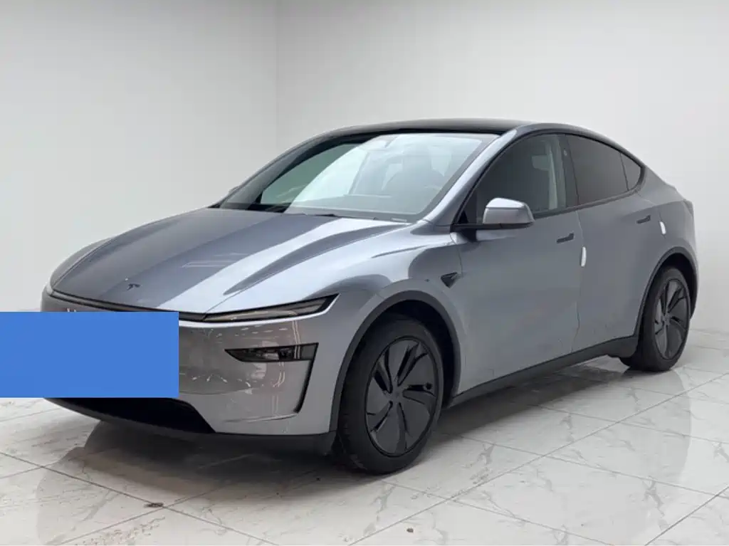 Tesla Model Y 2025