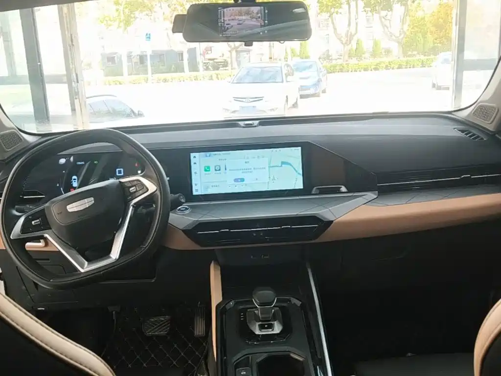 Geely Haoyue PRO — миниатюра 10