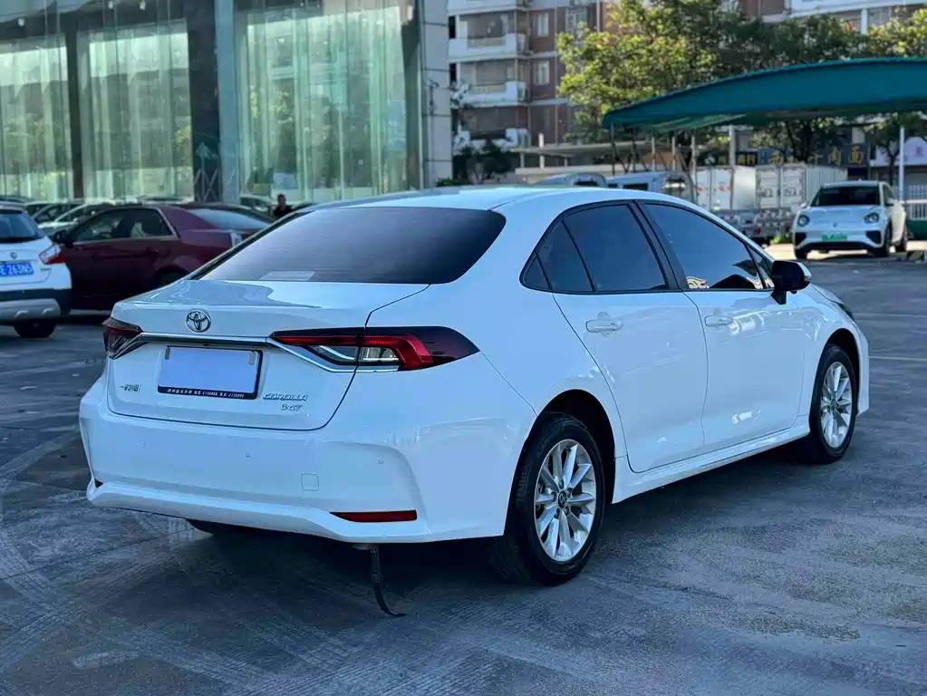 Toyota Corolla — миниатюра 7