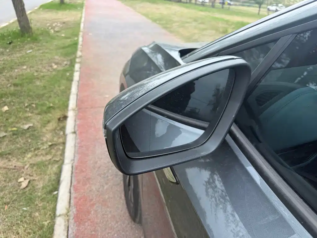 Volkswagen ID.4 X — миниатюра 8
