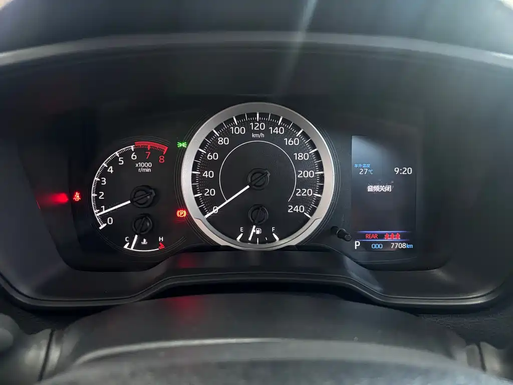 Toyota Corolla — миниатюра 13