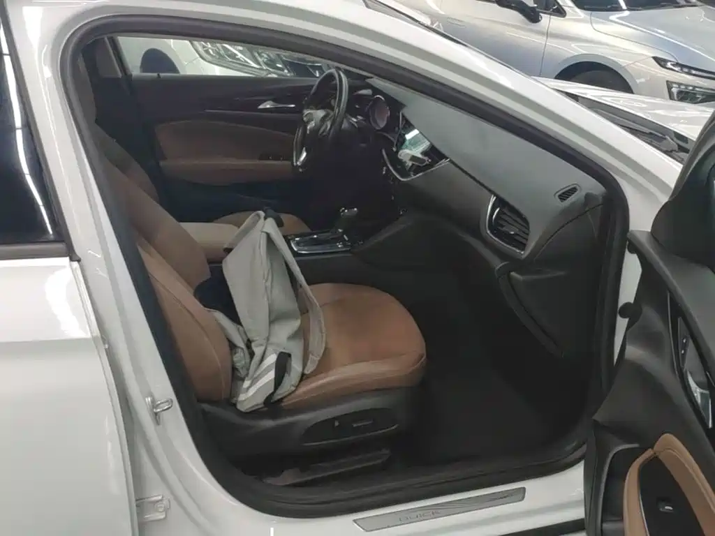 Buick Regal — миниатюра 25
