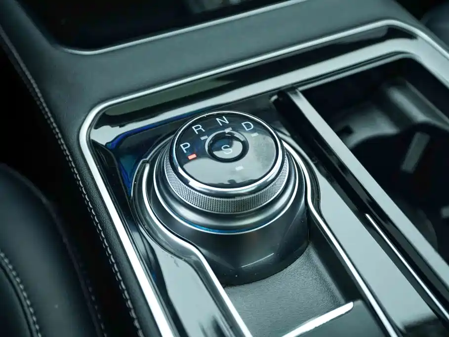 Ford Edge — миниатюра 8