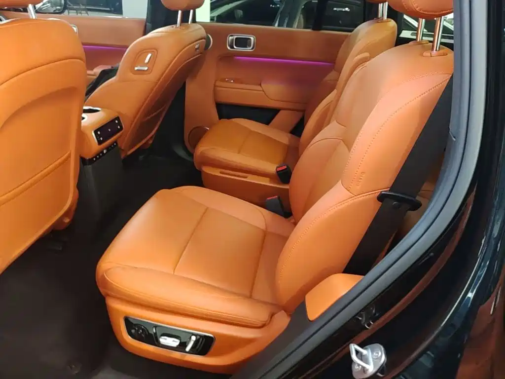 Li Auto Li L8 — миниатюра 17