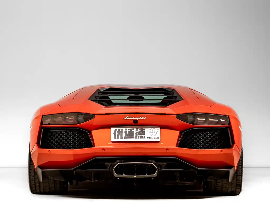 Lamborghini Aventador 2011 LP 700-4