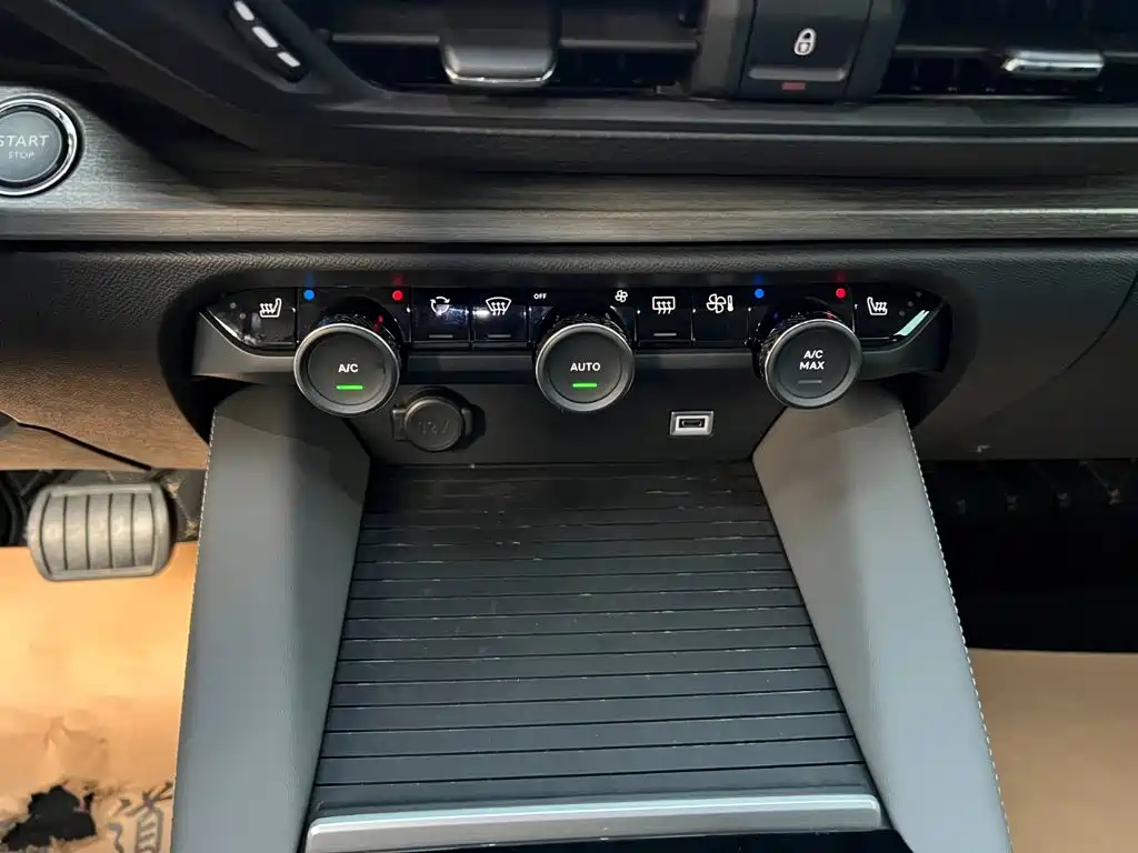 Citroen C5 X — миниатюра 12