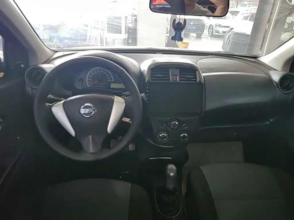 Nissan Sunny — миниатюра 14