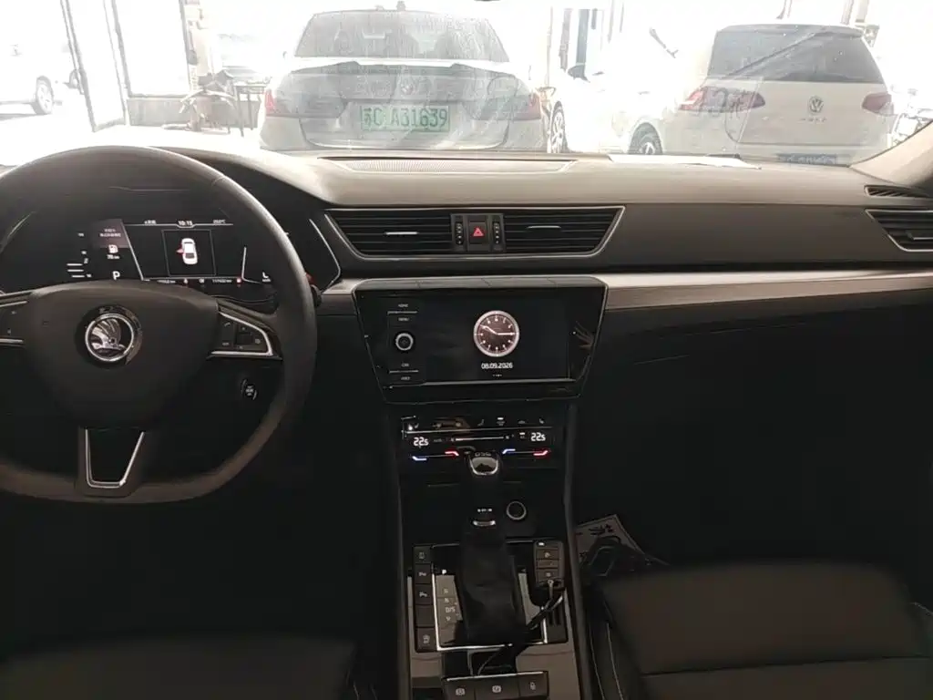 Skoda Superb — миниатюра 14