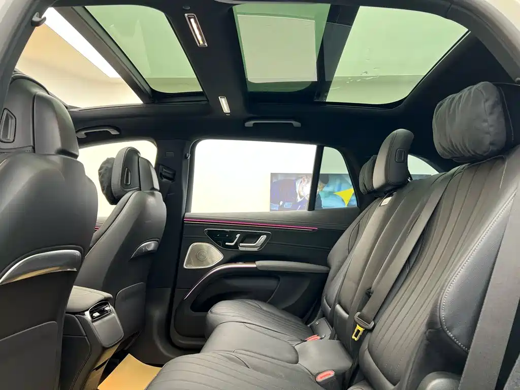 Mercedes-Benz EQS SUV — миниатюра 28