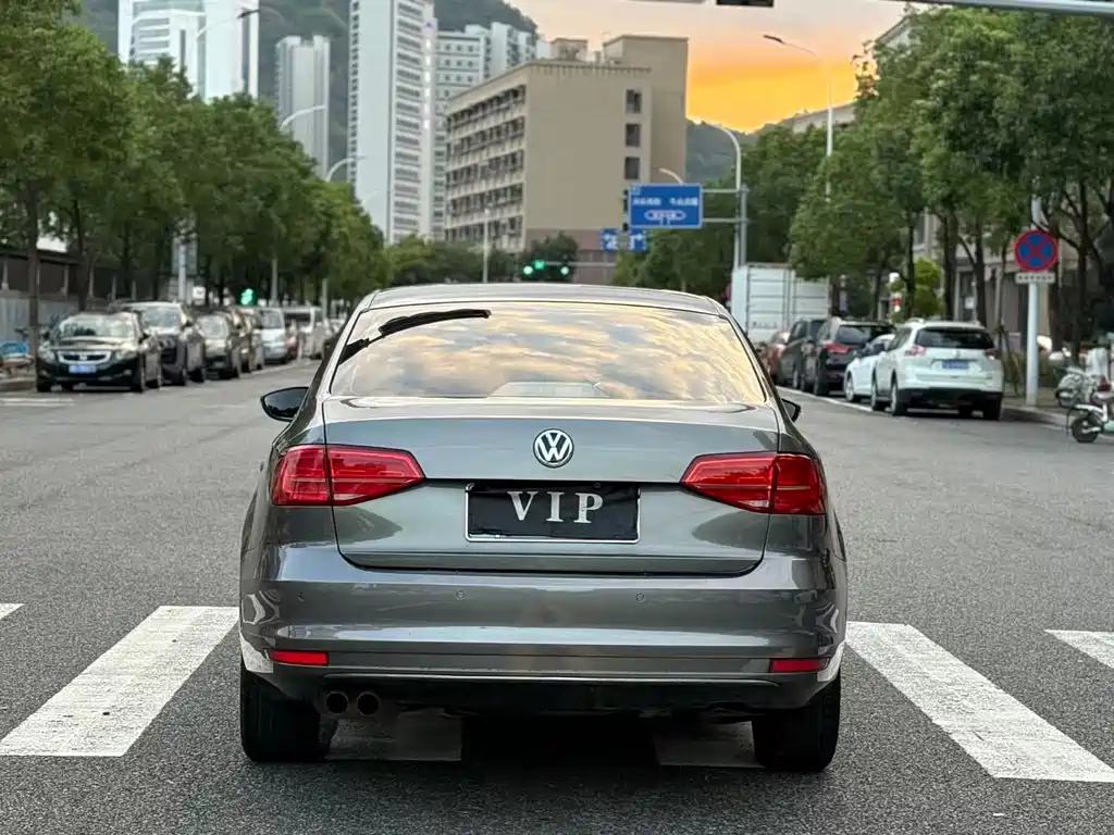 Volkswagen Sagitar — миниатюра 16
