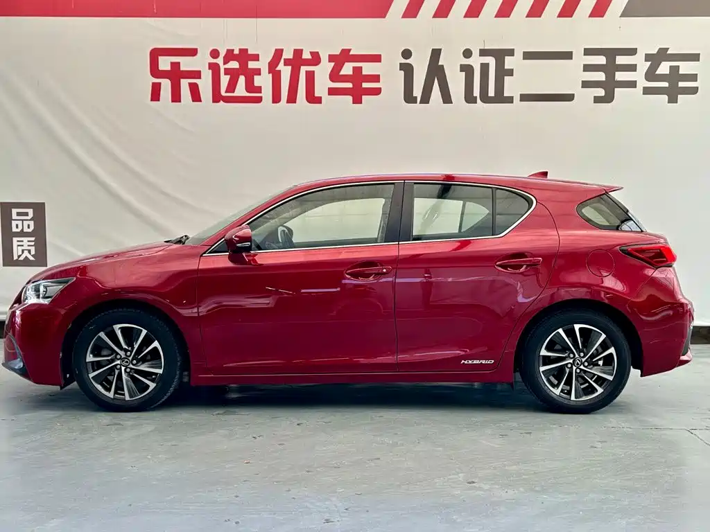 Lexus CT — миниатюра 3