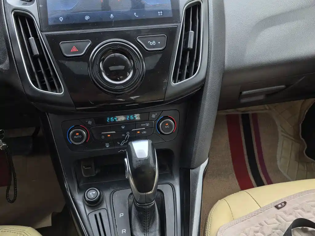 Ford Focus — миниатюра 11