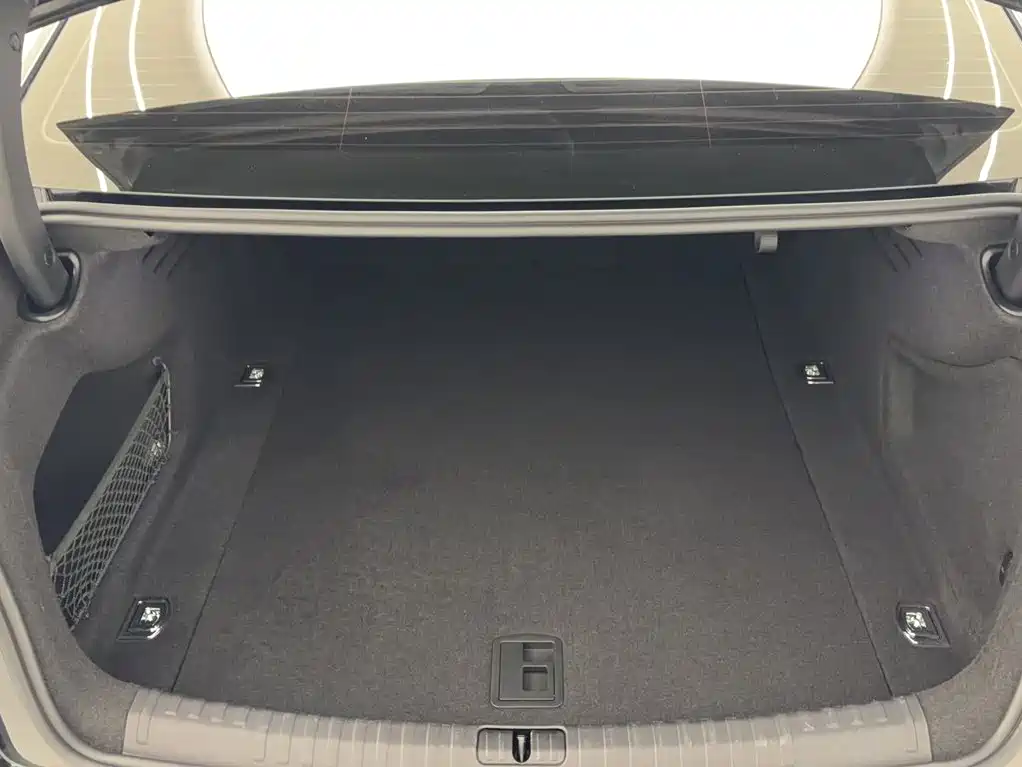 Audi A6L 2022 40 TFSI Luxury