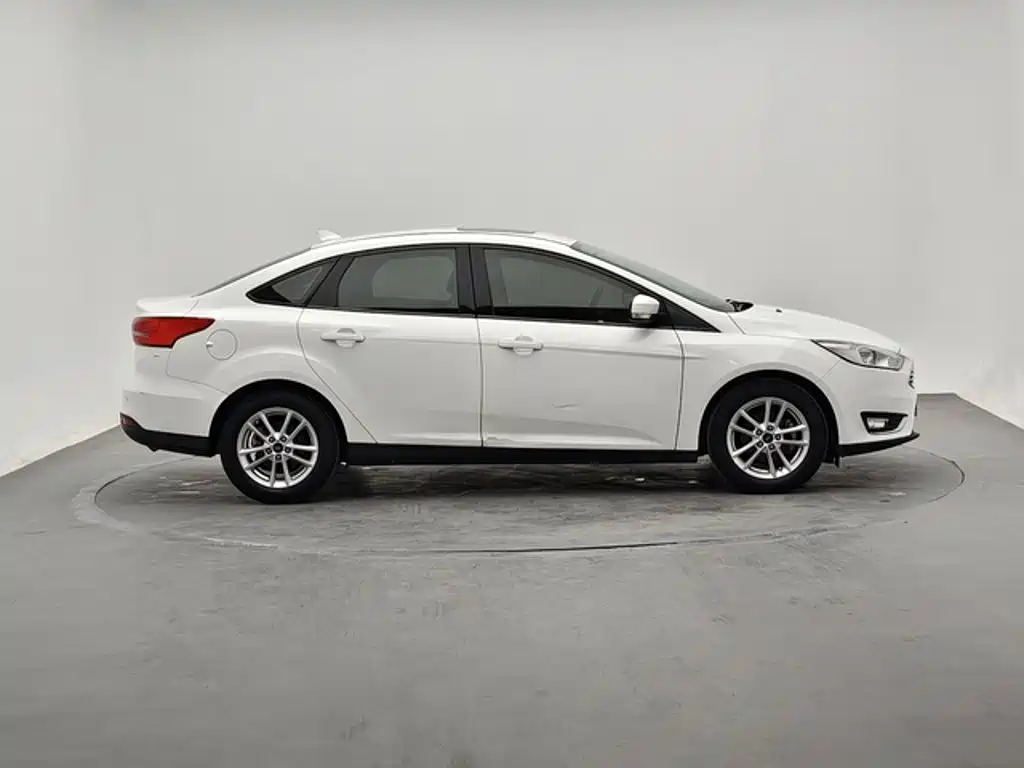 Ford Focus — миниатюра 3