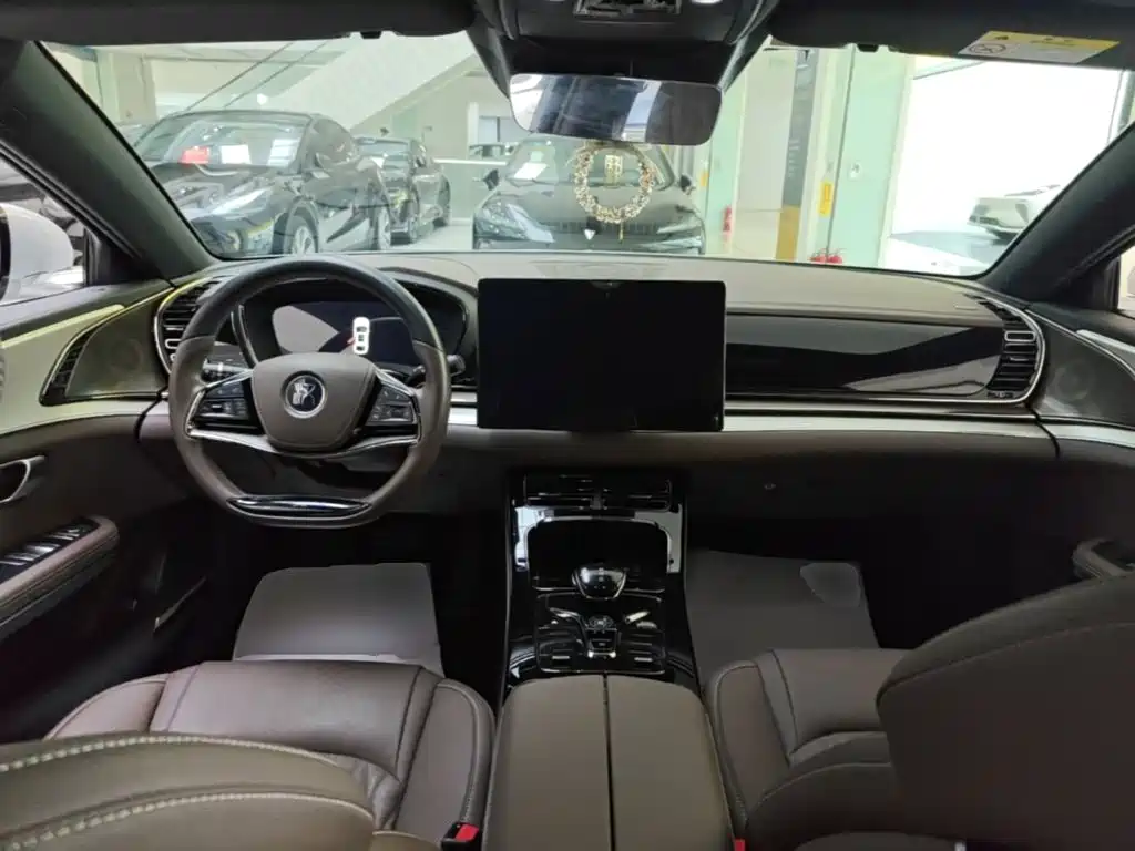 BYD Han — миниатюра 10