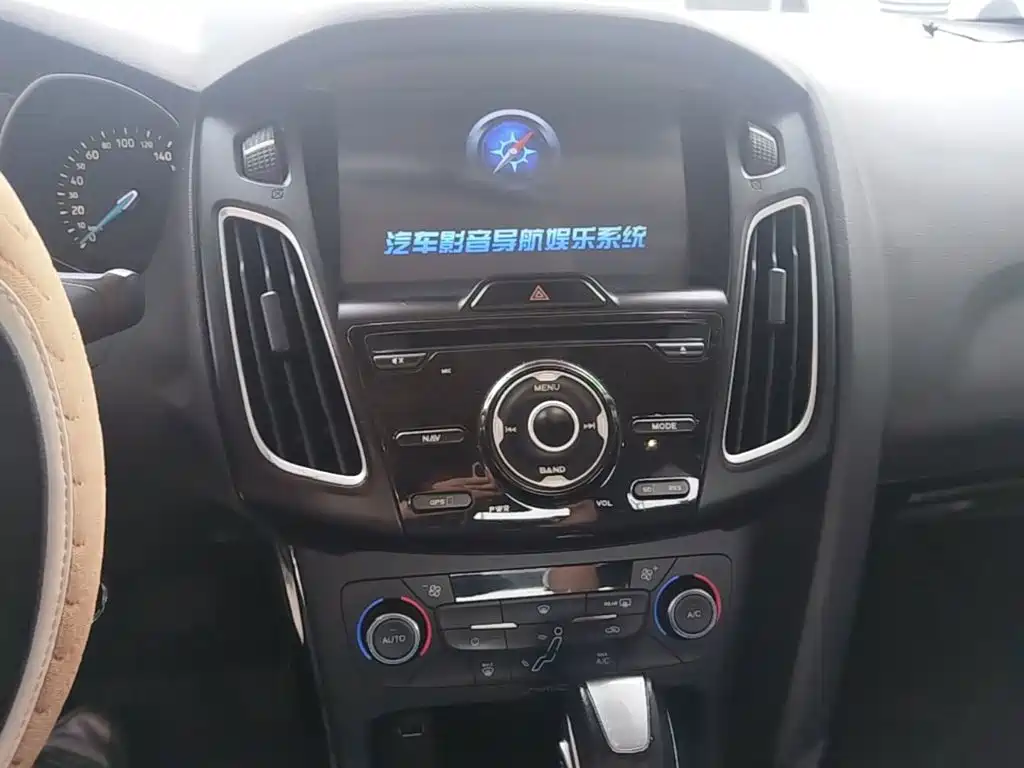 Ford Focus — миниатюра 18