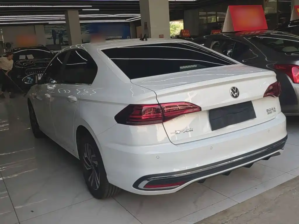 Volkswagen Bora — миниатюра 5