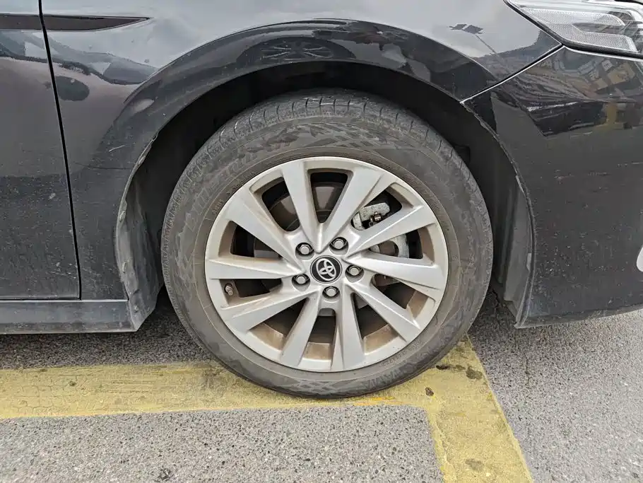 Toyota Camry — миниатюра 6