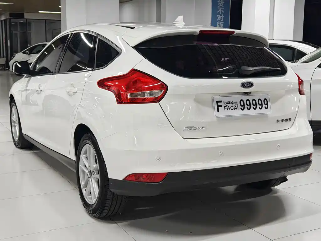 Ford Focus — миниатюра 3