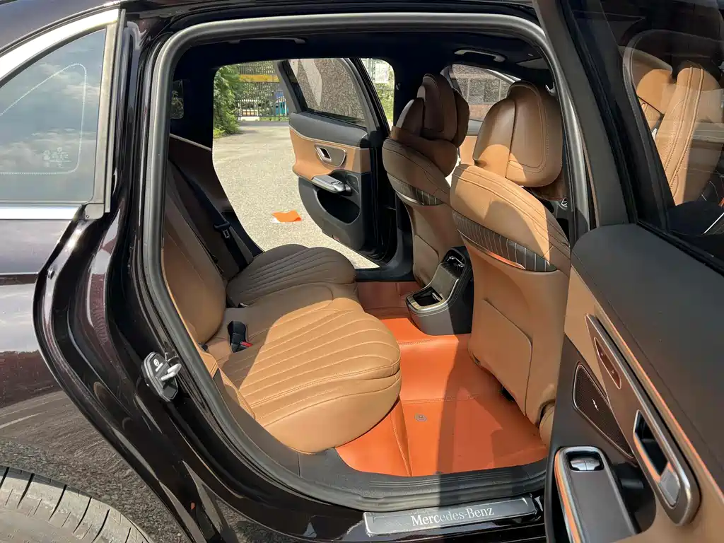Mercedes-Benz E-Class E 2024 E 300 L Fashion