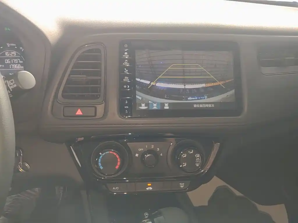 Honda Vezel — миниатюра 13