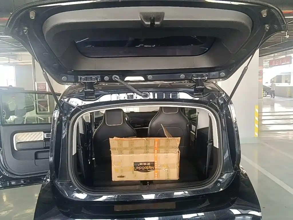 Baojun KiWi EV — миниатюра 19