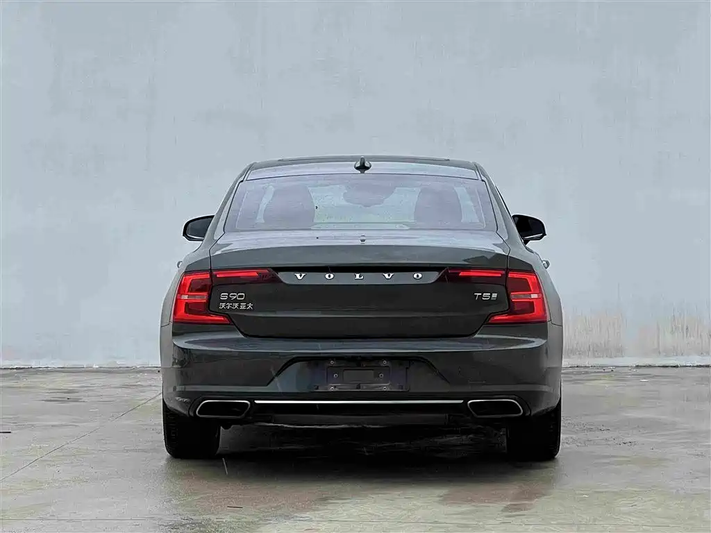 Volvo S90 2019 T5