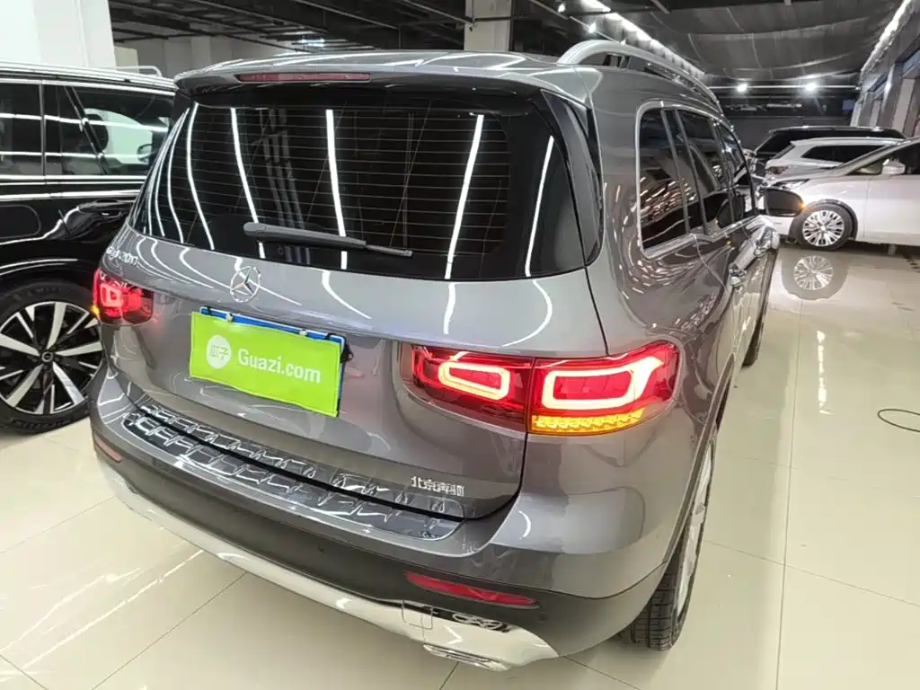 Mercedes-Benz GLB — миниатюра 6