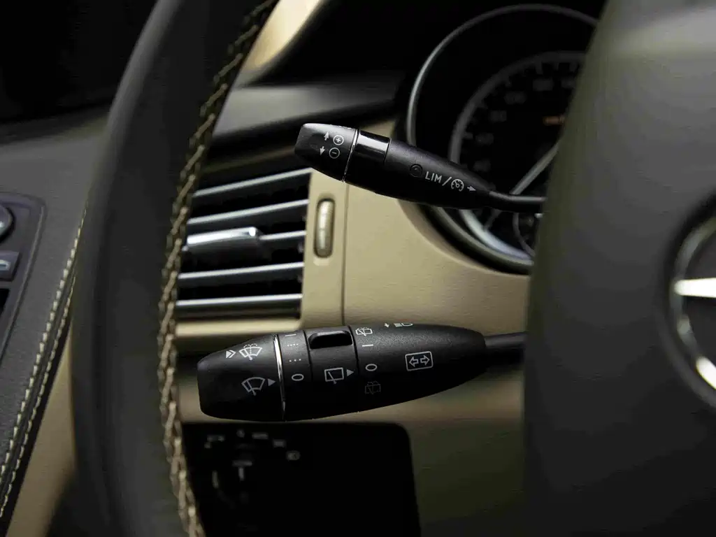 Mercedes-Benz R-Class — миниатюра 19