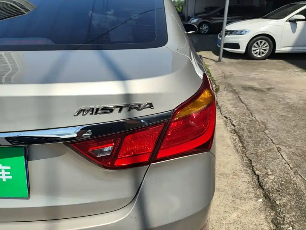 Hyundai Mistra — миниатюра 8
