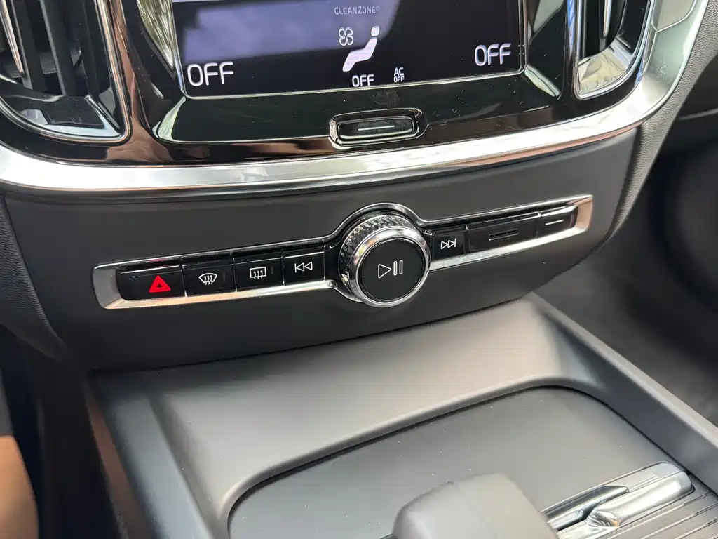 Volvo S60 — миниатюра 19