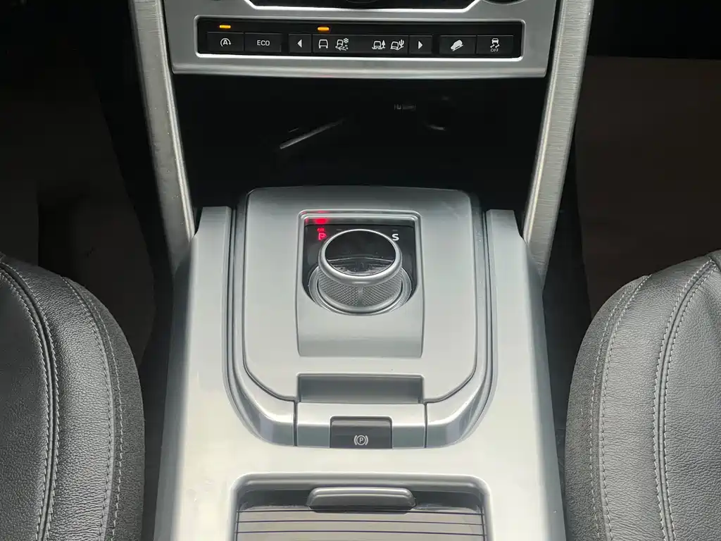 Land Rover Discovery Sport — миниатюра 16