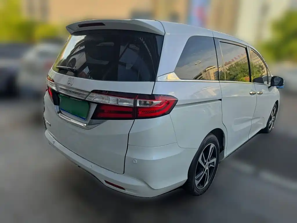 Honda Odyssey — миниатюра 6