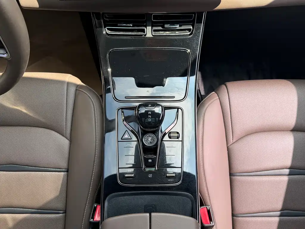 BYD Han — миниатюра 15