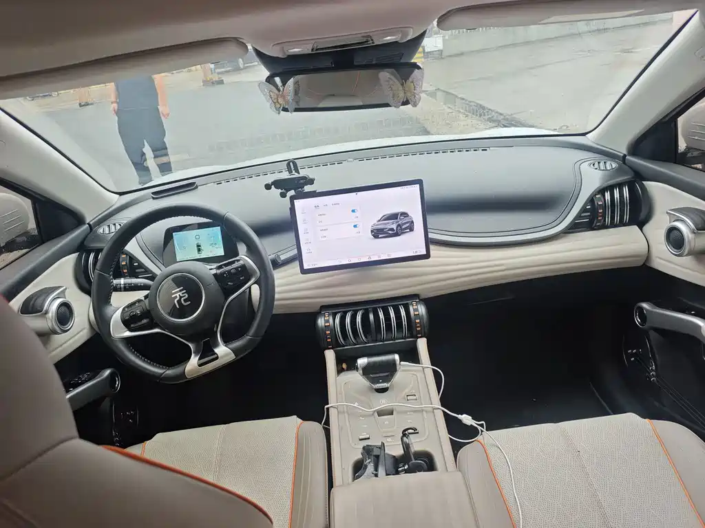BYD Yuan Plus — миниатюра 4