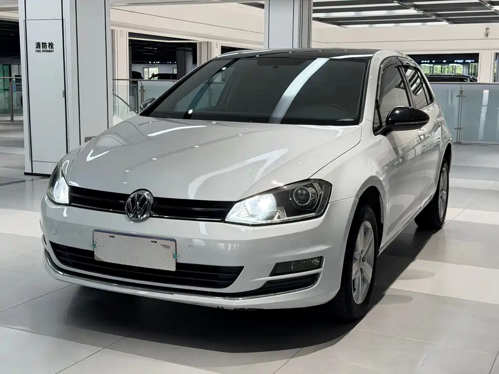 Volkswagen Golf 2017 230TSI AT Comfort
