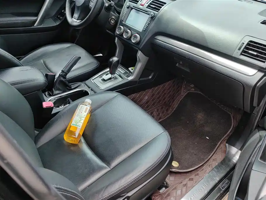 Subaru Forester 2014 2.0i AT Luxury