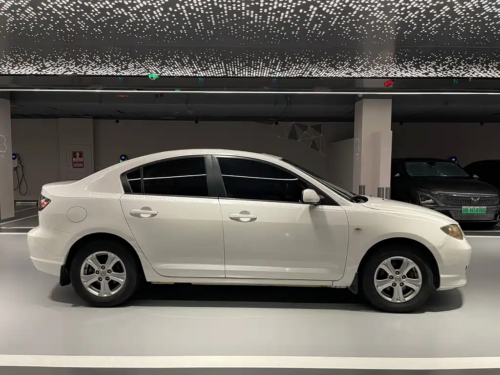 Mazda Mazda3 2012 1.6L AT