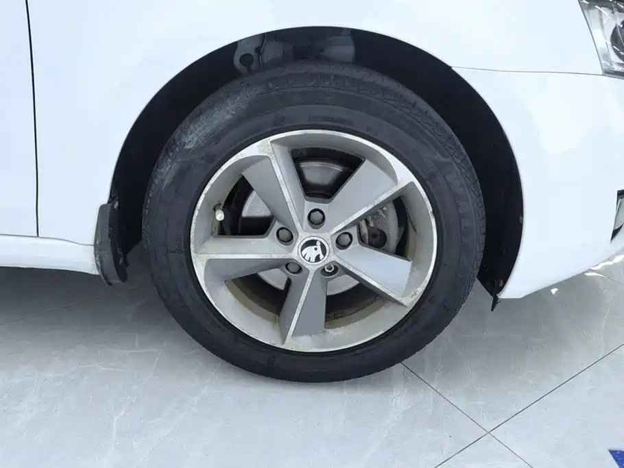Skoda Octavia — миниатюра 6