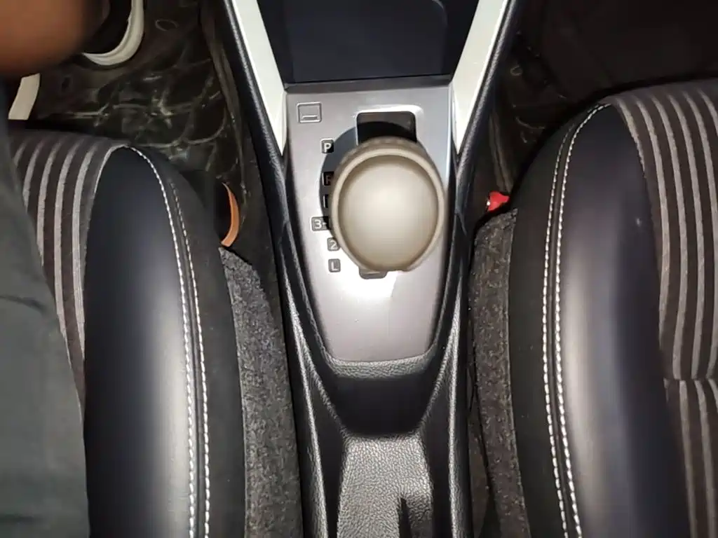 Toyota Yaris L — миниатюра 14