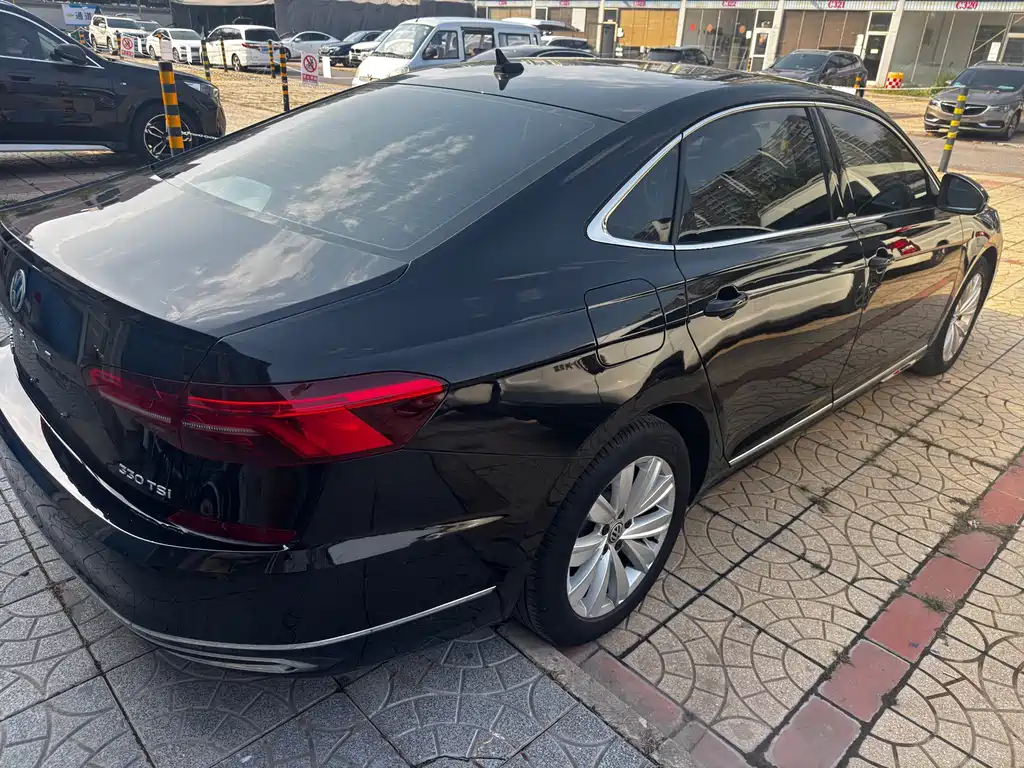 Volkswagen Passat — миниатюра 12